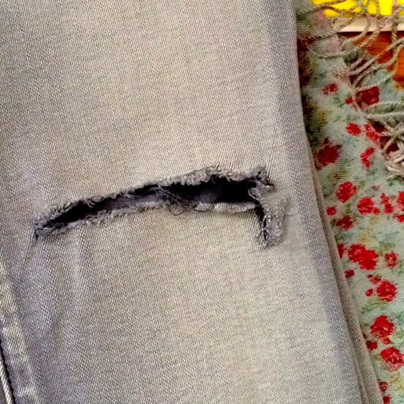 Weekend Sale 🥹 American Eagle hi rise jegging 2R - Picture 4 of 6